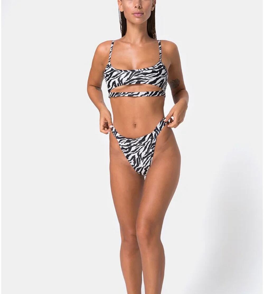 $75 NWT Motel Bulvya Bikini top & Bottom In Mini Zebra sz Medium